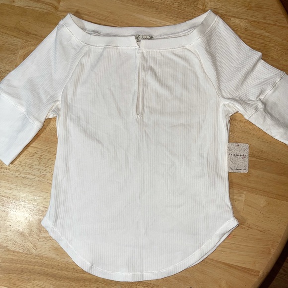 Free People Blake Baby Tee size Size BNWTS $38.00 - Picture 9 of 14